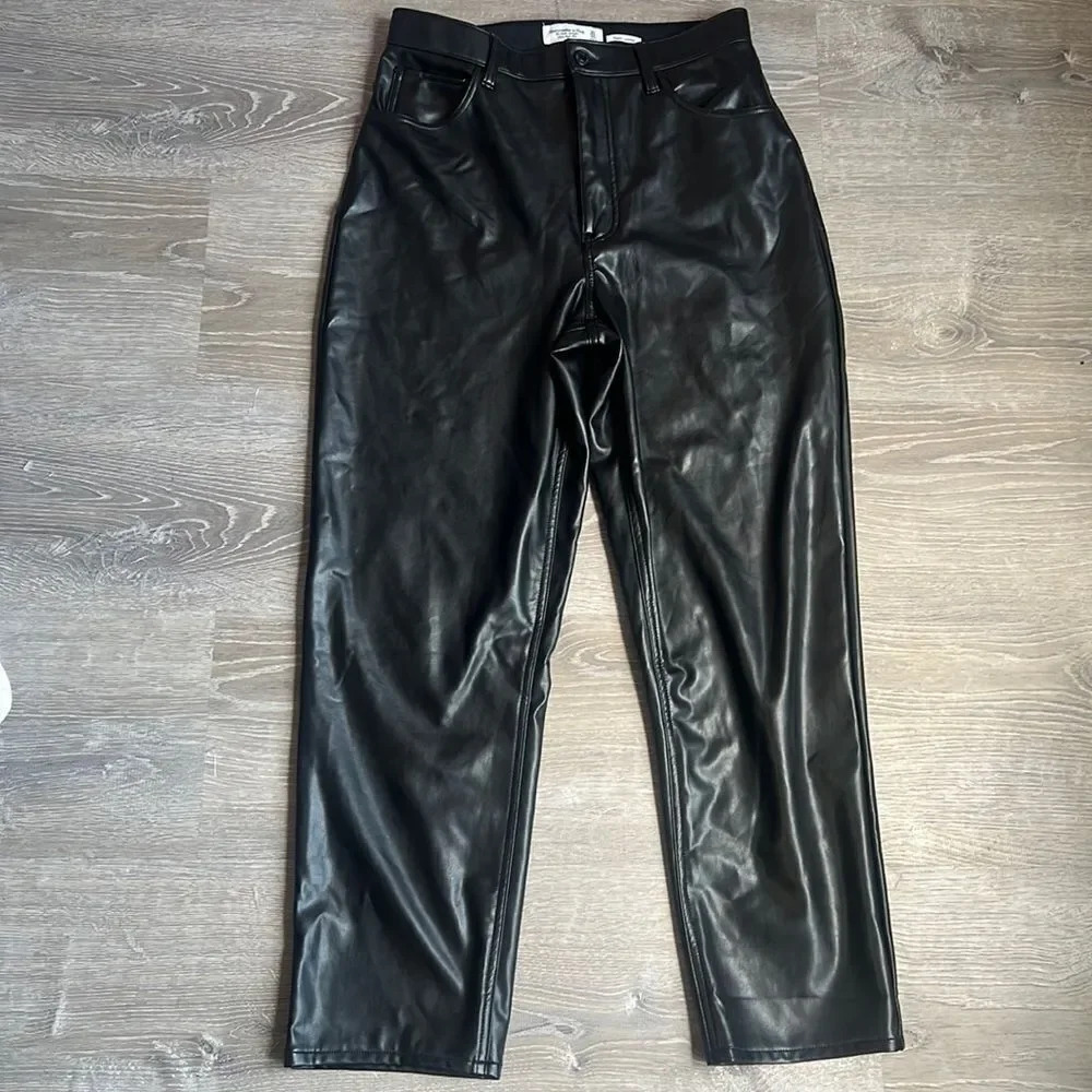 Abercrombie & Fitch The Ankle Straight Ultra High Rise vegan leather - Picture 2 of 12